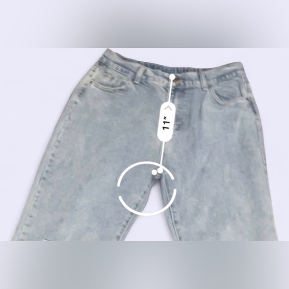 Women's Relaxed Ripped Distressed Faded Denim Jeans - Picture 4 of 12